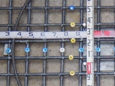 基礎材据え付け・配筋
